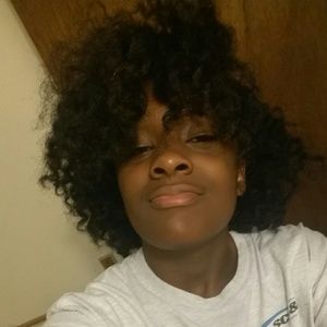 Meet your Posher, Carnetta