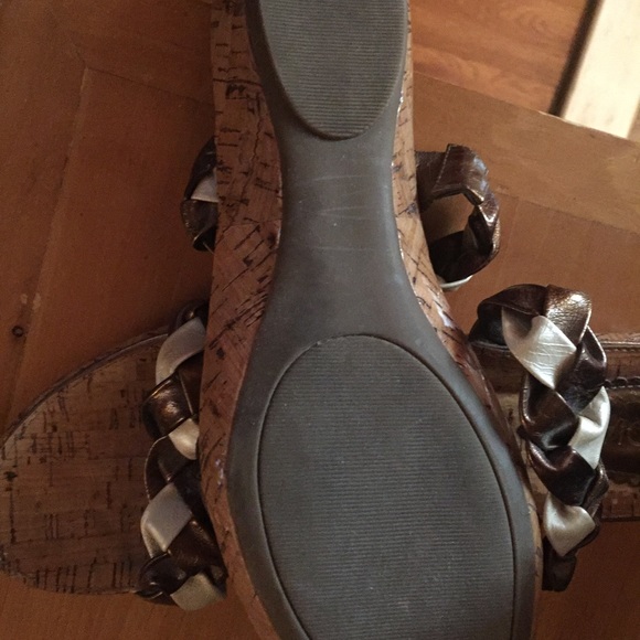 Sandals - Picture 3 of 4