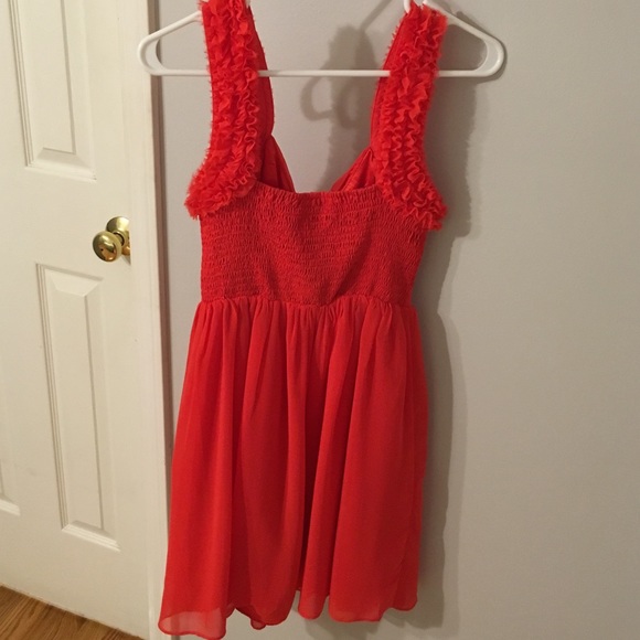 Dress - Picture 2 of 4