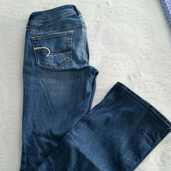 Denim - American Eagle size 4 long jeans