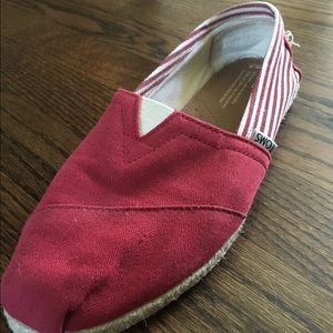 Lightly worn Toms!