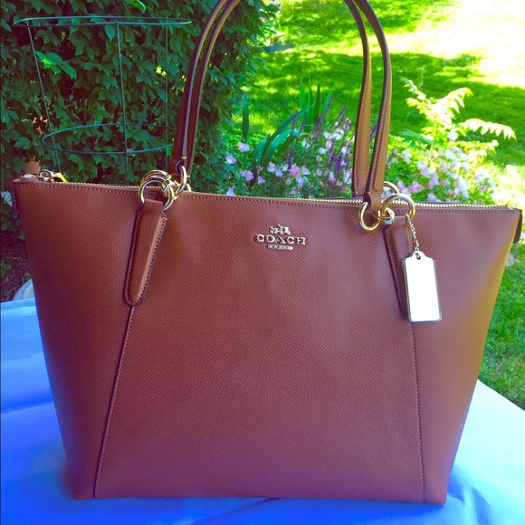 Coach Crossgrain Ava Tote
