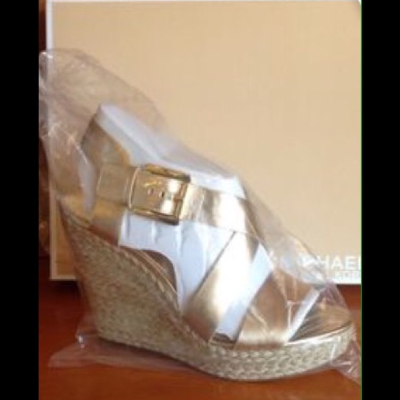 Michael Kors wedges sz 8