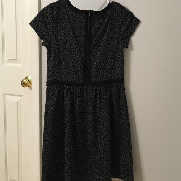 Dress - Picture 4 of 4