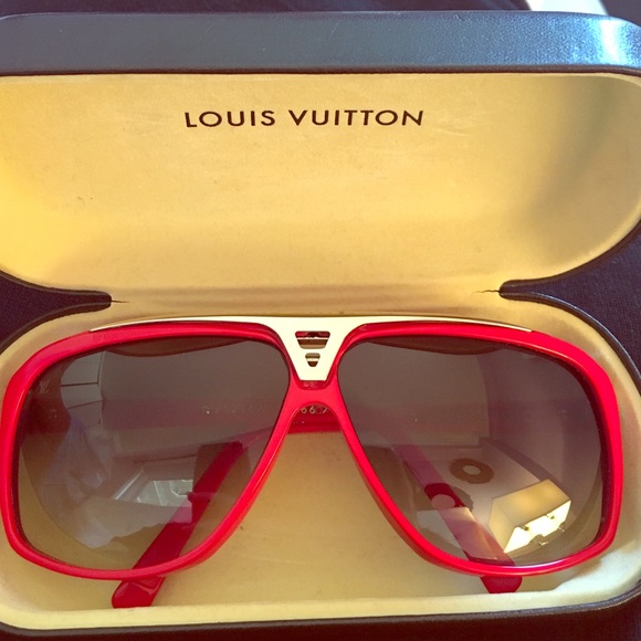 LOUIS VUITTON SUN GLASSES