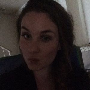 Meet your Posher, Jillian