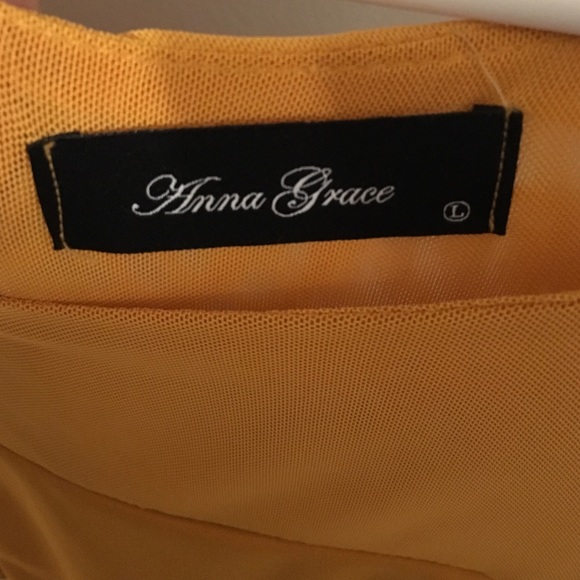 Dress - Picture 3 of 3
