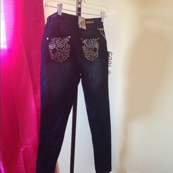 Jeans - Picture 2 of 4
