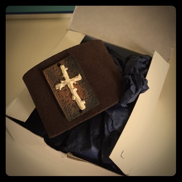 Leather cuff bracelet