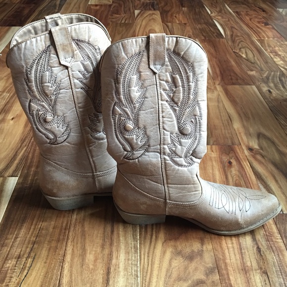 Coconuts Shoes - Cowgirl boots 🐴