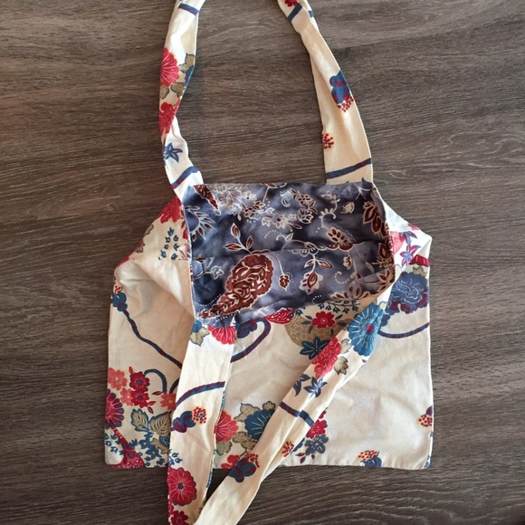 🌸Reversible Tote🌸 - Picture 2 of 3