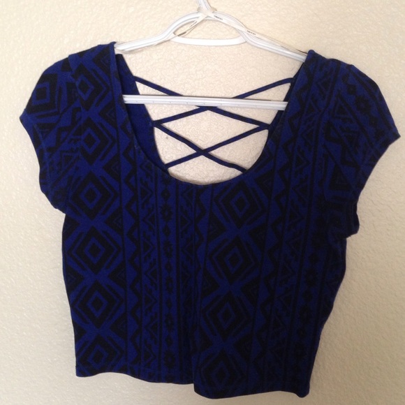 A forever 21 crop top it says large but it's med