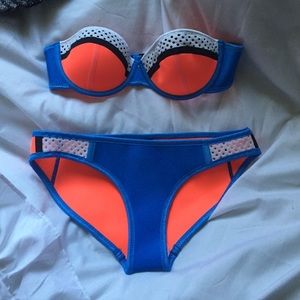 Triangl Bowie Set never worn