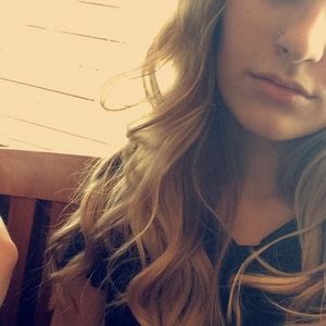 Meet your Posher, Savannah