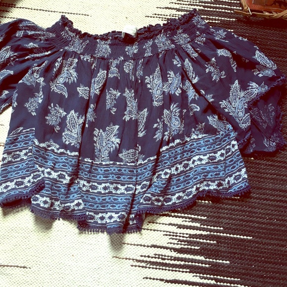 Abercrombie crop top