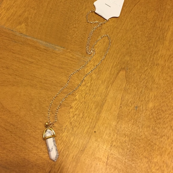 Marble necklace - Picture 2 of 3