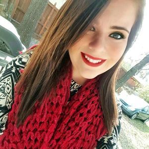 Meet your Posher, Katelynn