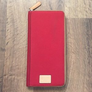 NWOT Coach Traveller Wallet