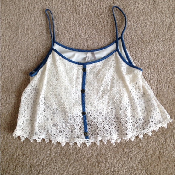 Adorable crop top! - Picture 1 of 1