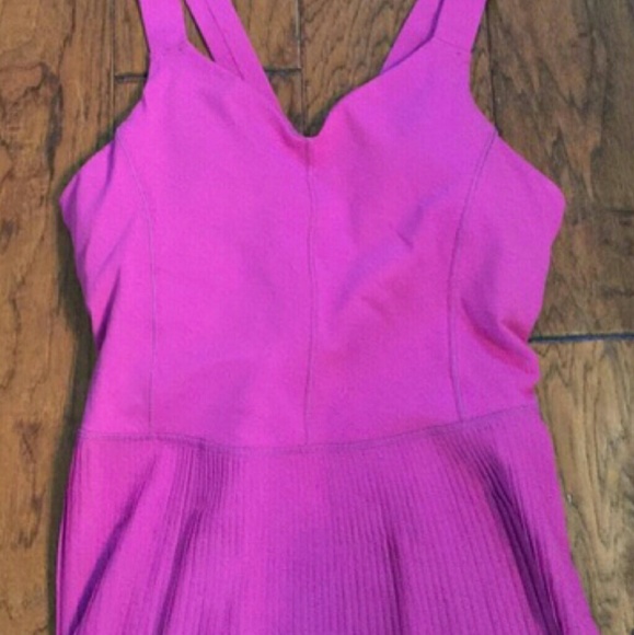 LULULEMON peplum tank top