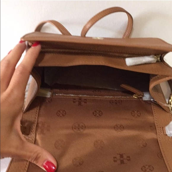 FINAL PRIcE 🎉🎉HOST Pick🎉🎉TORY BURCH NWT - Picture 3 of 4