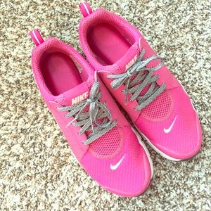 Bright pink nike shoes - great condition!