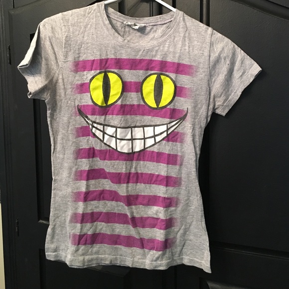 Alice in Wonderland Cheshire Cat T-shirt