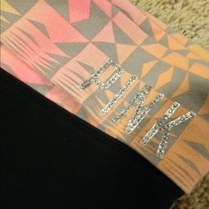 pINK yoga Capri pants