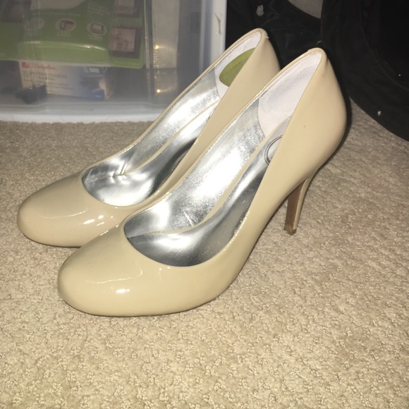Jessica Simpson Nude Pumps