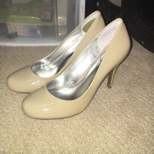 Jessica Simpson Nude Pumps