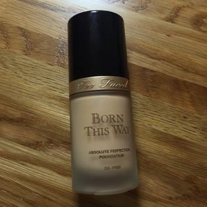 Too Faced Born This Way Foundation - Vanilla