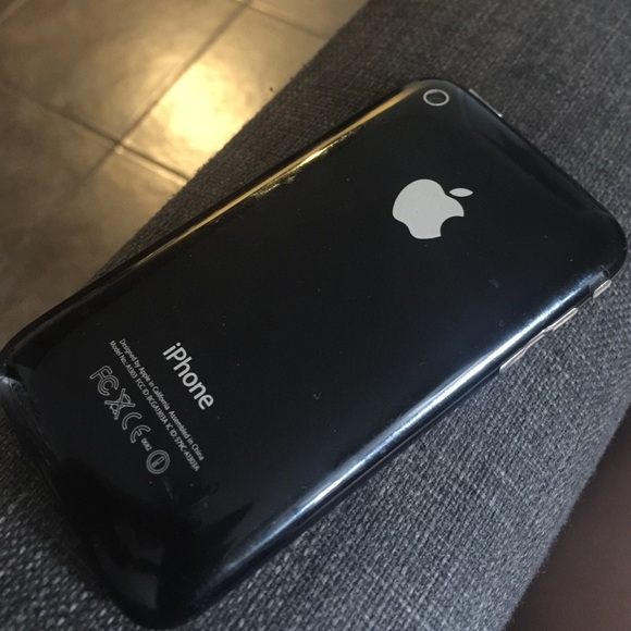 First generation iPhone - Picture 2 of 2