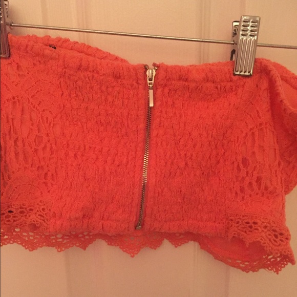 Crotchet Crop Top - Picture 2 of 2