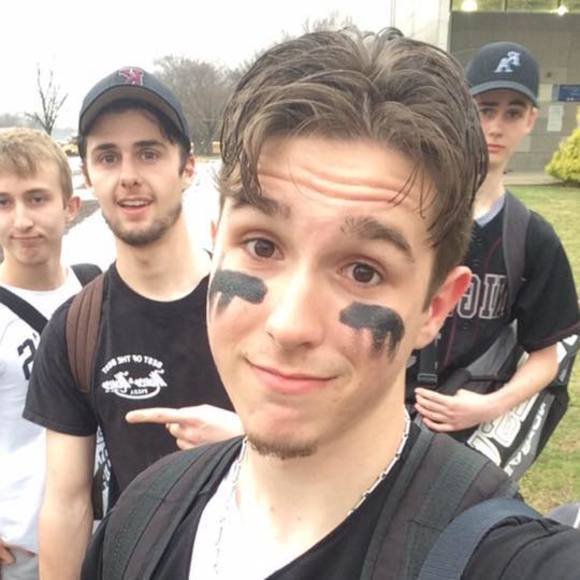 Meet your Posher, Alex - Picture 1 of 1