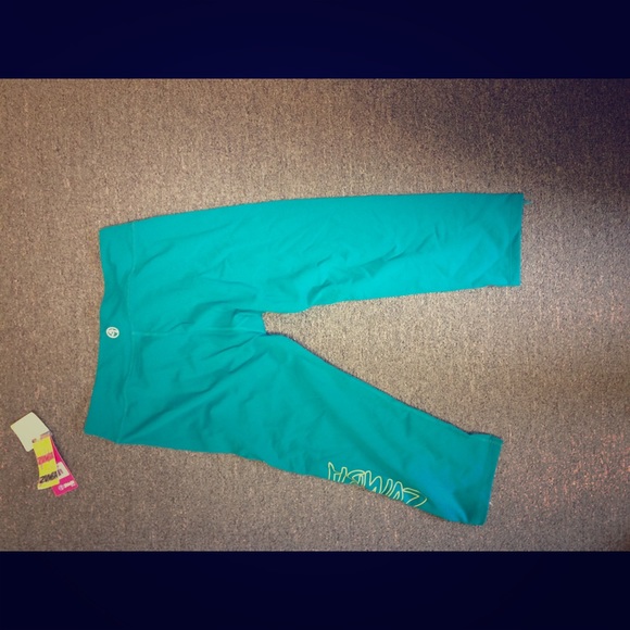 Zumba Wear  legging capris