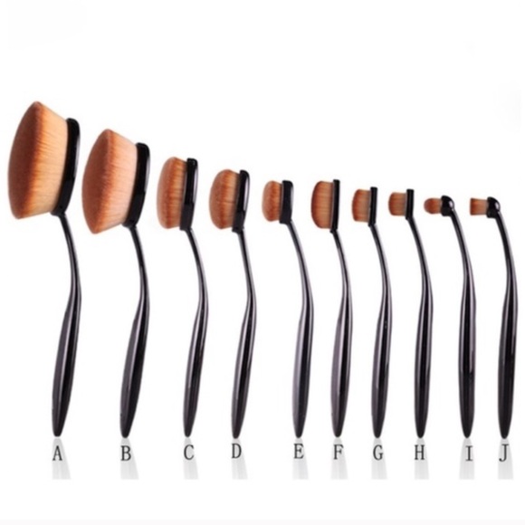 10 Oval Makeup brush set - Picture 2 of 4