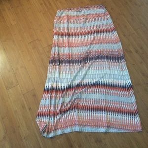 REDUCED! 🎉 Maxi skirt