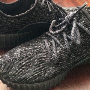 Black 6.5 womens YZY