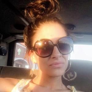 Meet your Posher, Marissa