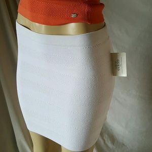 Guess skirt sz Small