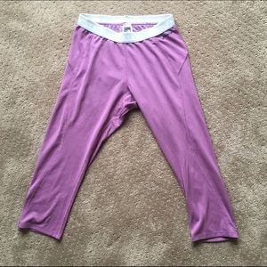 North face workout capris