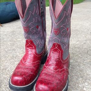Ariat cowgirl boots