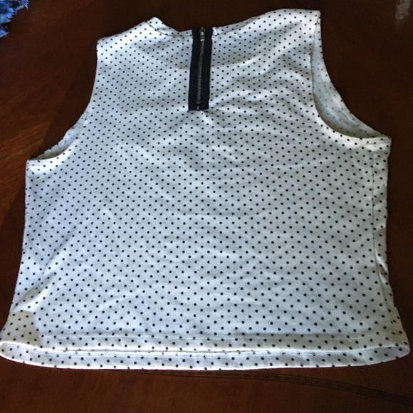 Crop top - Picture 2 of 2