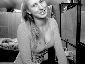 Meet your Posher, Muriellongshore
