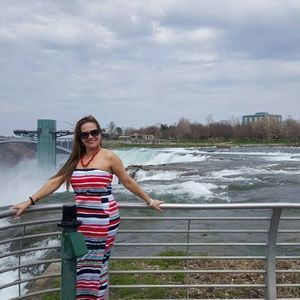 Meet your Posher, Edith