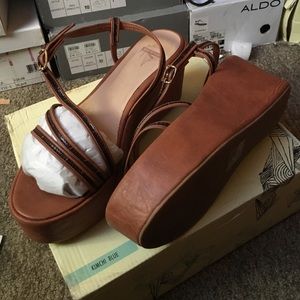 Women wedges