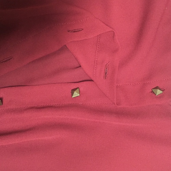 High-Low button up - Picture 3 of 4