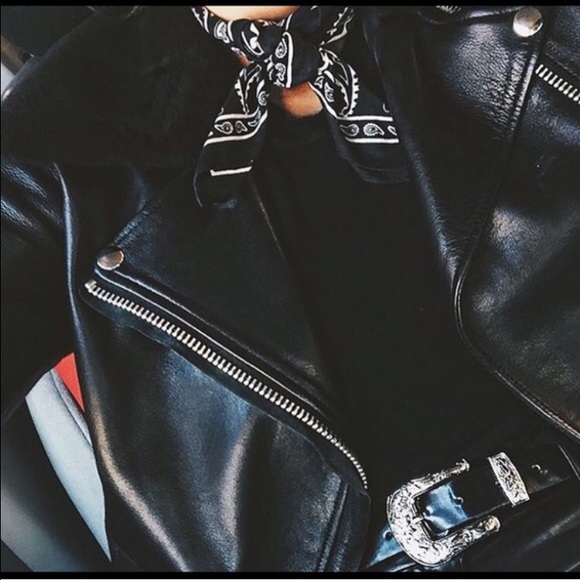 🚫SOLD🚫 🌷Vintage Genuine Leather Western Belt🌷 - Picture 2 of 4