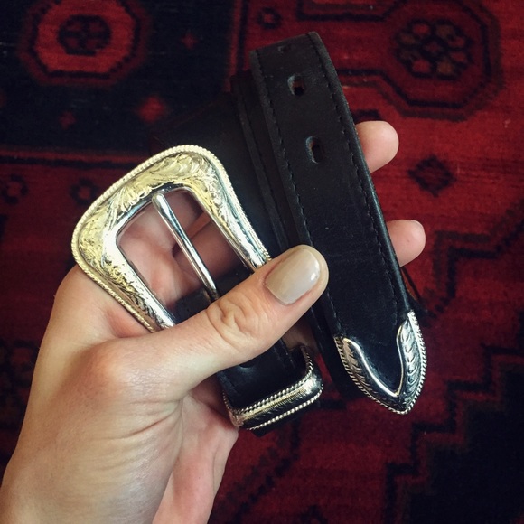 🚫SOLD🚫 🌷Vintage Genuine Leather Western Belt🌷 - Picture 4 of 4