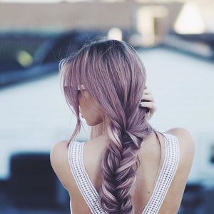 Meet your Posher, Alia